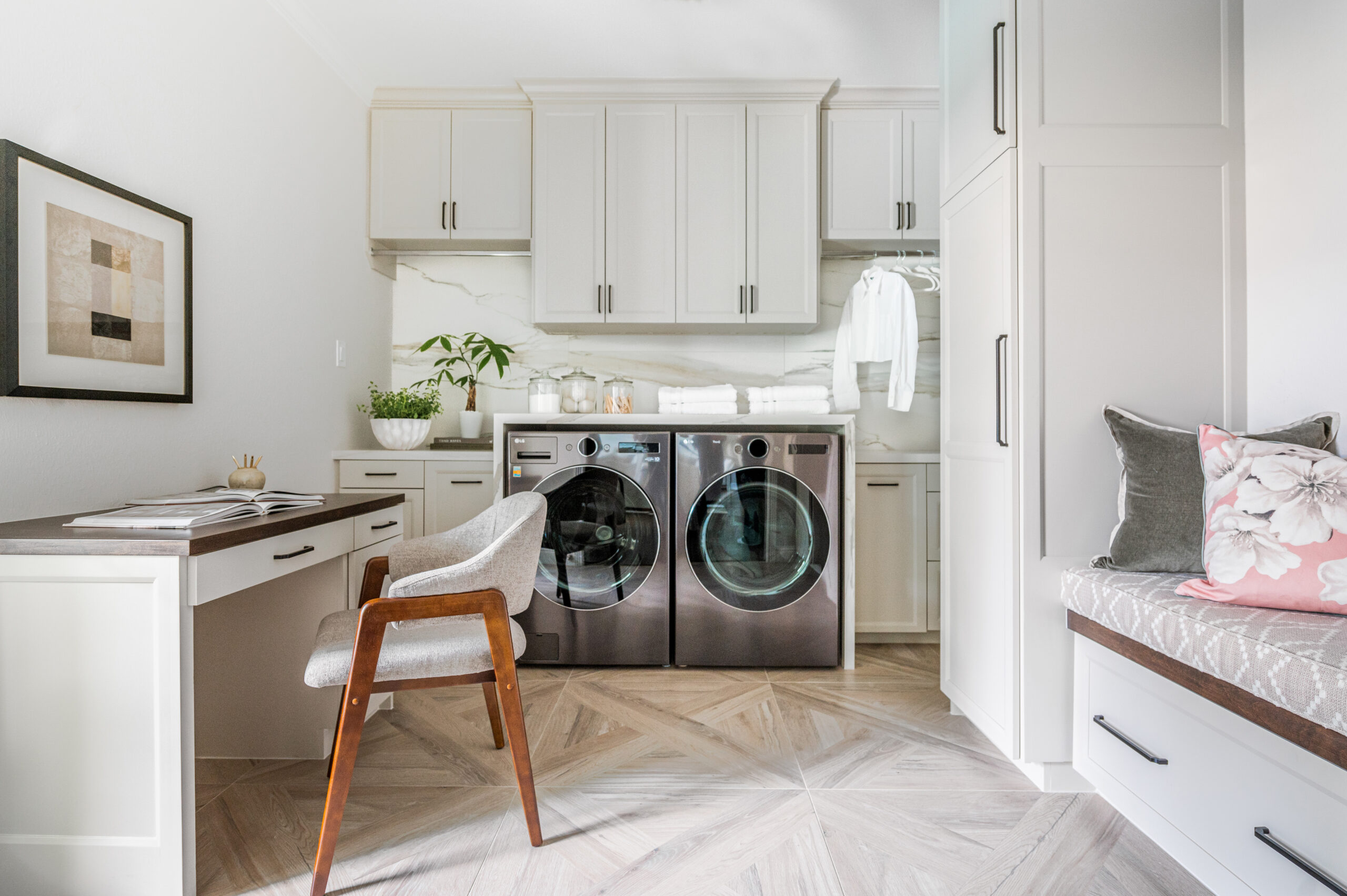 VIck Construction Greatwood laundry room